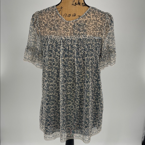 Floral Pattern Top - Picture 2 of 6